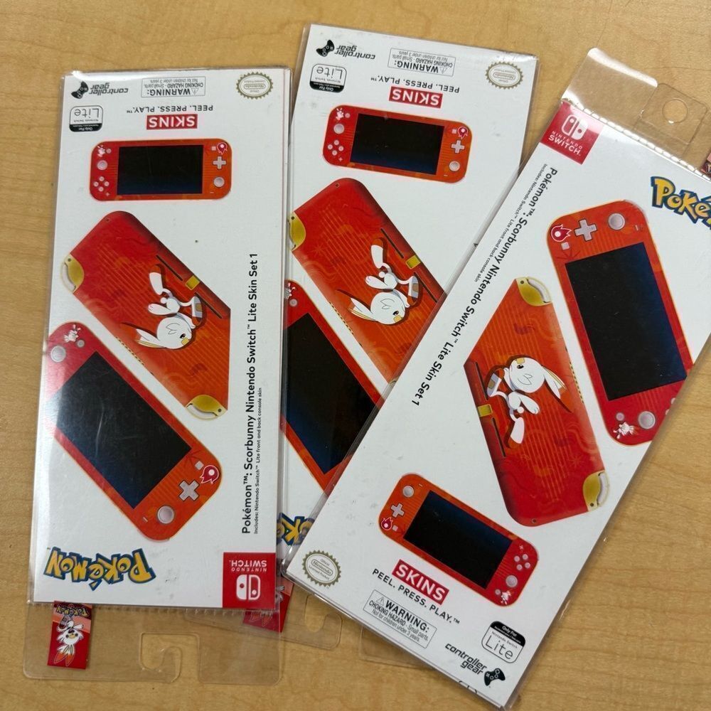 Pokémon Nintendo Switch Lite Skin - Pikachu Red
